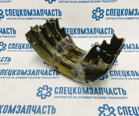 Колодки задние барабанные 4WD (D4BH, J2) на Киа Бонго - 0K72A2638Z