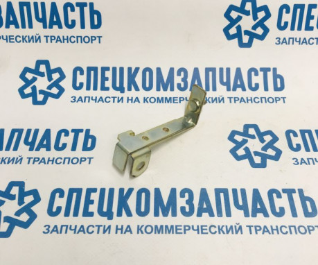 Кронштейн крепления кожуха приводного ремня нижний правый на Пежо Боксер - 1606275580