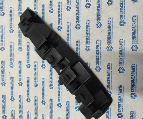 Кронштейн крепления бампера левый (к крылу) на Sollers-Atlant - 2803013R001