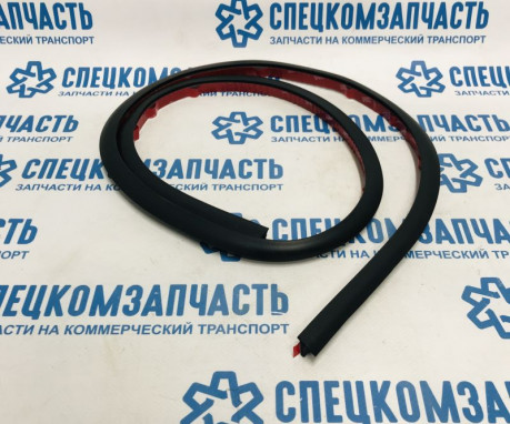 Уплотнитель двери боковой верхний на Hyundai HD - 821455H002