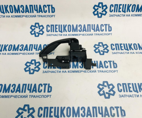 Ручка двери внутренняя правая на Hyundai HD - 823205H001