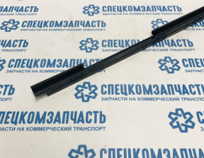 Направляющая планка стекла двери правой на Хендай Портер 1 - 8242343001