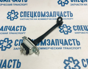 Ограничитель двери правой на Хендай Портер 1 - 827404B010