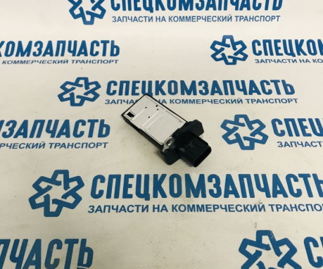 Датчик массового расхода воздуха (ДМРВ) на Форд Транзит - 8ET009142581