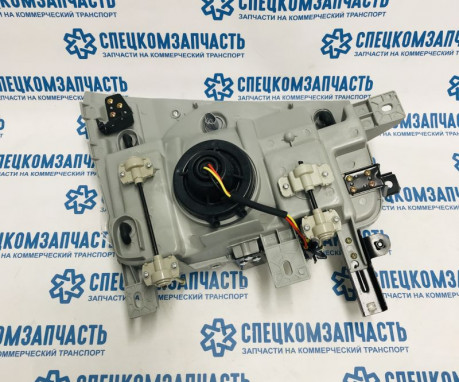 Фара левая 10- на Hyundai HD - CR921015K001