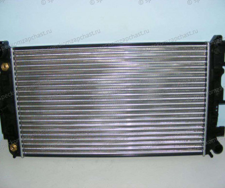 Радиатор охлаждения двигателя W906 (АКПП) на Мерседес Спринтер - A9065001402