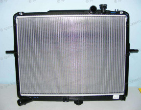 Радиатор охлаждения (J3) на Киа Бонго - 253104E000