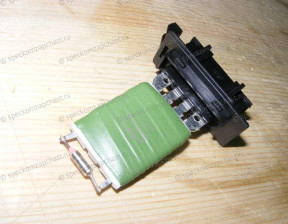 Резистор отопителя 4 pin на Мерседес Спринтер - A0018211360