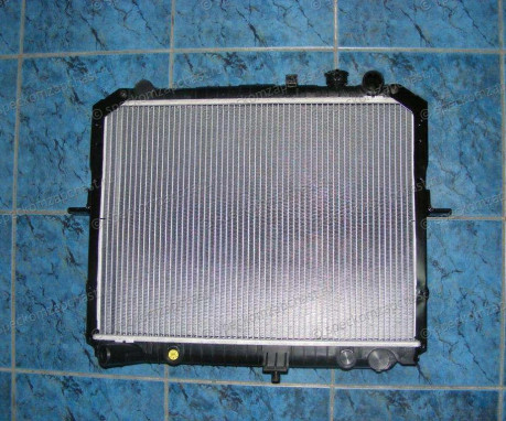Радиатор охлаждения (J2) на Киа Бонго - 253104E900