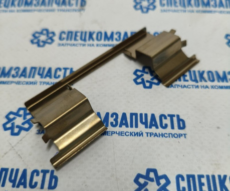 Пластина прижимная колодок передних на Sollers-Atlant - HYF3501M413014 Пластина прижимная колодок передних на Sollers-Atlant - HYF3501M413014